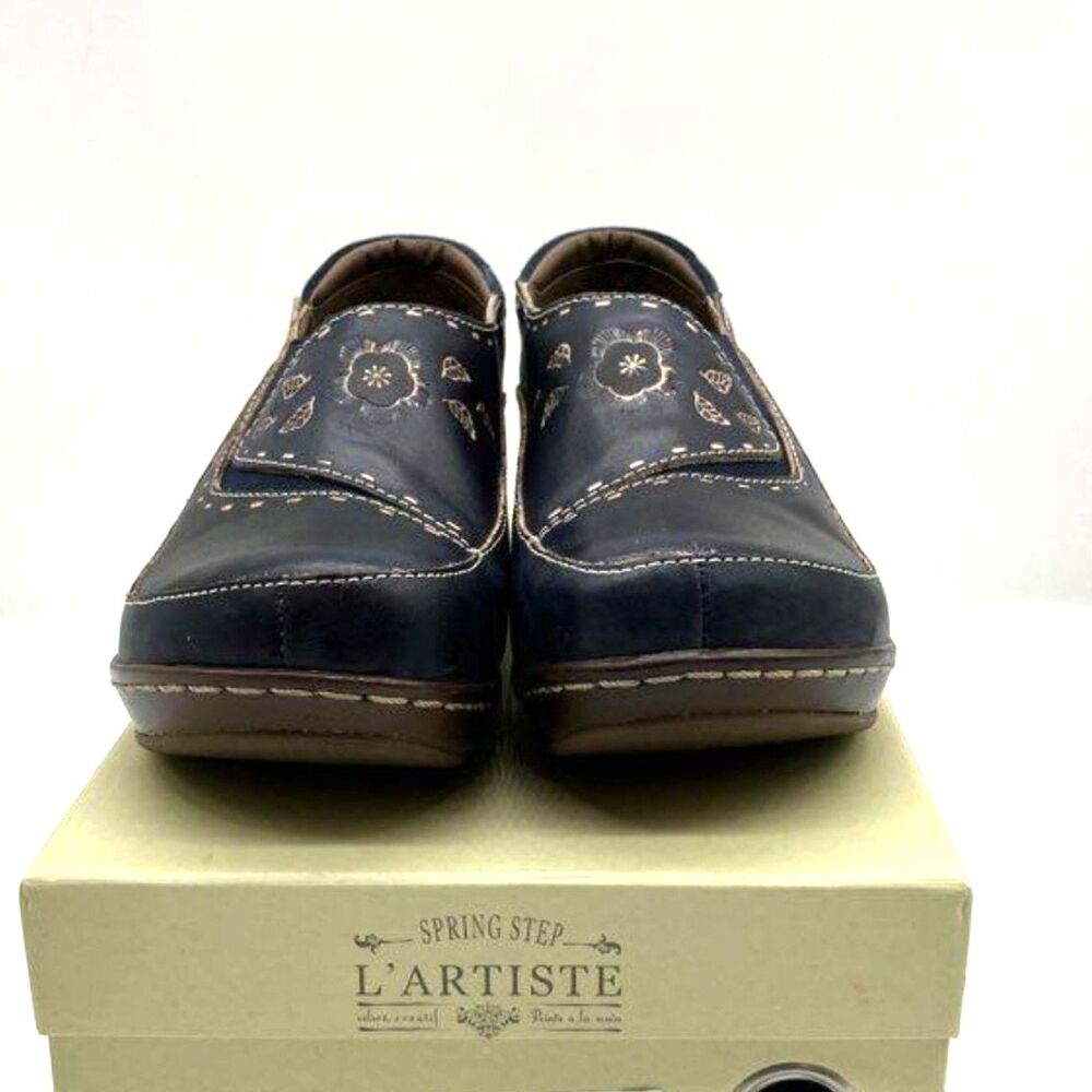 L'Artiste Spring Step Burbank Navy Clogs Size 39/8.5 or 8